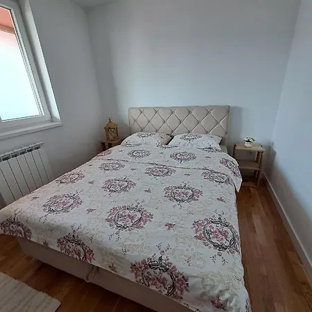 Apartment Stan Na Dan Iv